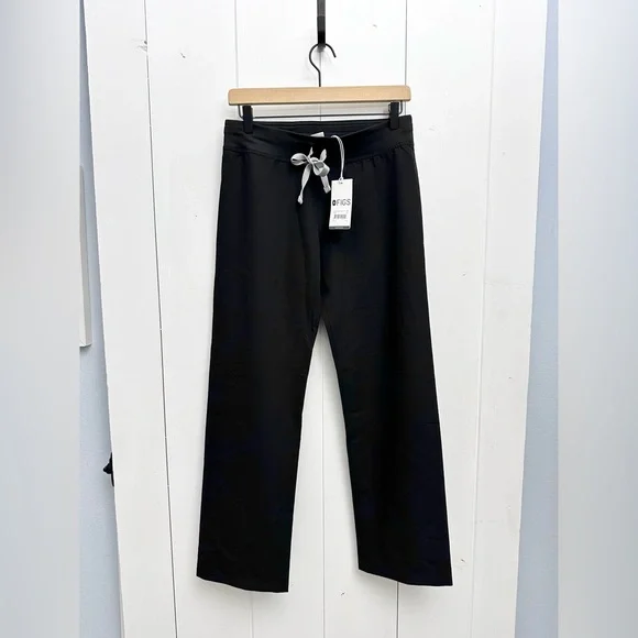 Figs Livingston Basic Scrub Pants In Black - Picture 4 of 6